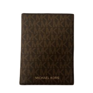 Michael kors passport wallet